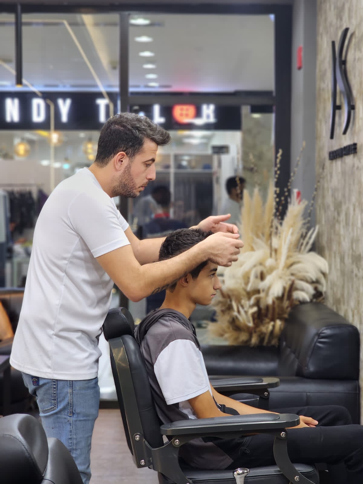Hair Styling Services for Men in Dubai